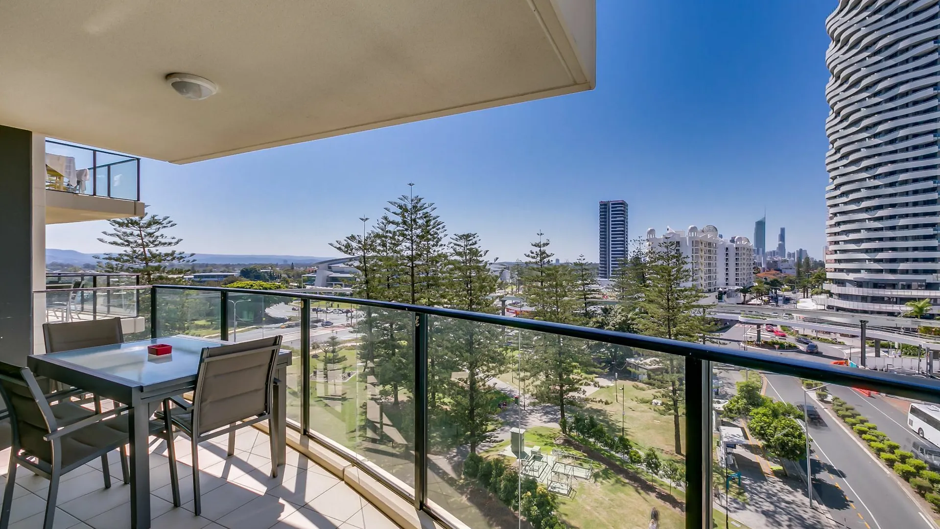 Broadbeach On The Park - We Accommodate 0*,  オーストラリア