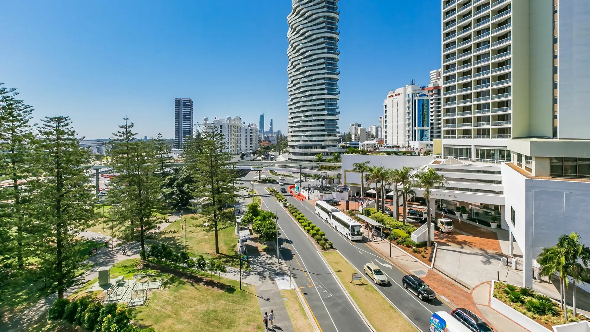 Broadbeach On The Park - We Accommodate アパート